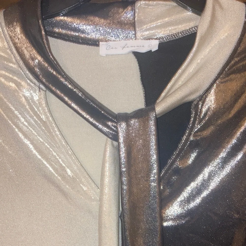 Ces Femme Metallic Silver and Cream/Gold Blouse - Picture 4 of 6